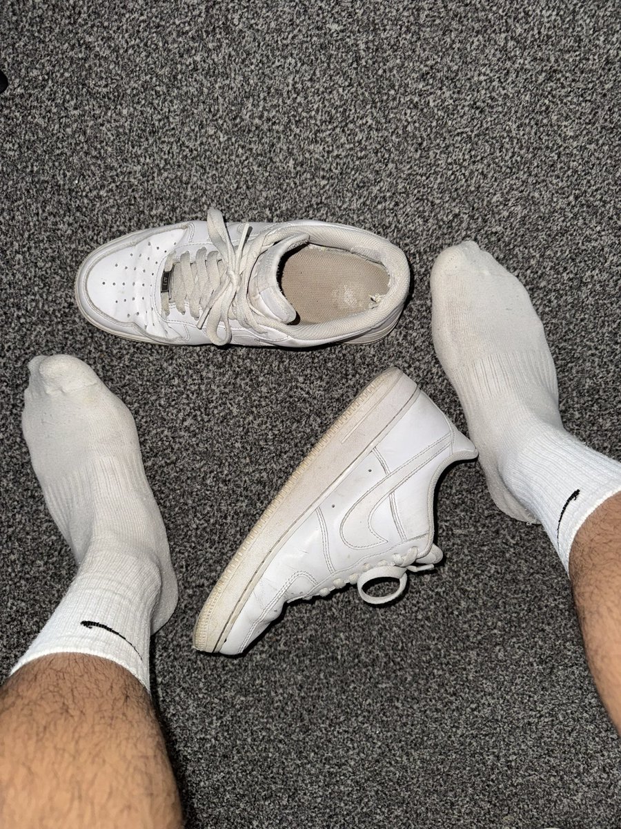 Alex_Londonboyy's tweet photo. #feetfetısh #feetworshi̇p #feetfetısh https://t.co/qWSNgiOctJ