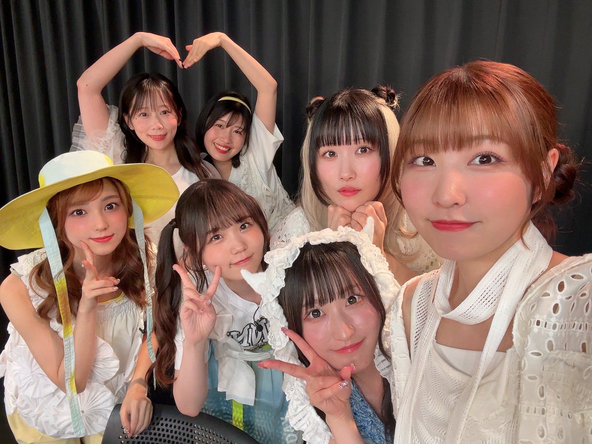 DIALOGUE_staff's tweet photo. 「DIALOGUE＋BOX vol.83」ありがとうございました🌻

引き続き、FC会員限定のBOXアフタートークを生配信💐
お便りを元にゆる～くお話しできればと思います☺️

是非ご入会ください🙏
https://t.co/BqlQ94Srk6

#ダイアローグ #チームディー #緒方カメラ https://t.co/wmYdsgQUk0