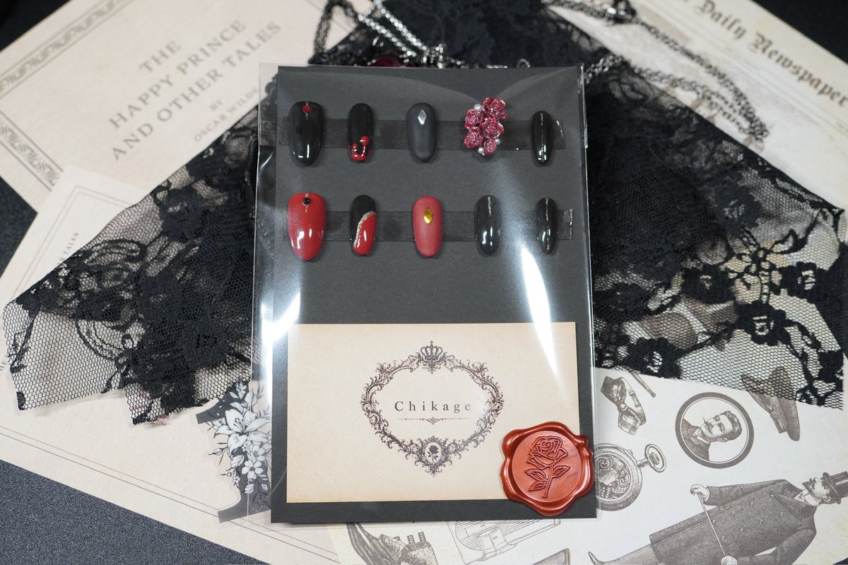 chikage_nail's tweet photo. 再撮影、クリーニング、再包装を行いました

minneにて販売中

#ハンドメイド
#ネイルチップ
#ゴシック
#ホラー
#ダークファンタジー https://t.co/sIMnsjAftx