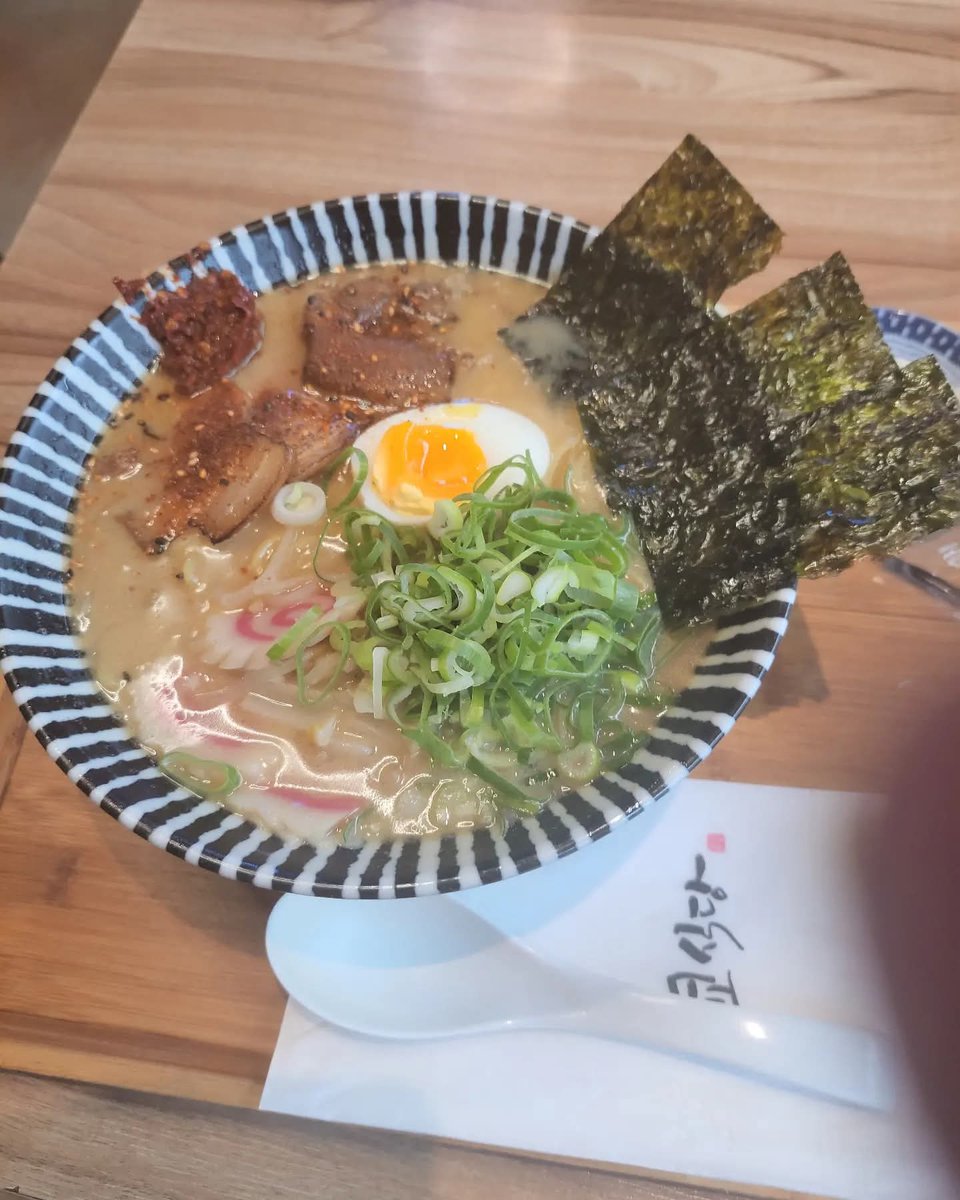 dongha1996's tweet photo. らーめん https://t.co/ztZRgxP3uk