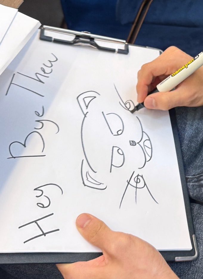 myseokryudan's tweet photo. matthew's hand drawn doodles and text are all so cute,,, https://t.co/SaVRP2pf5f