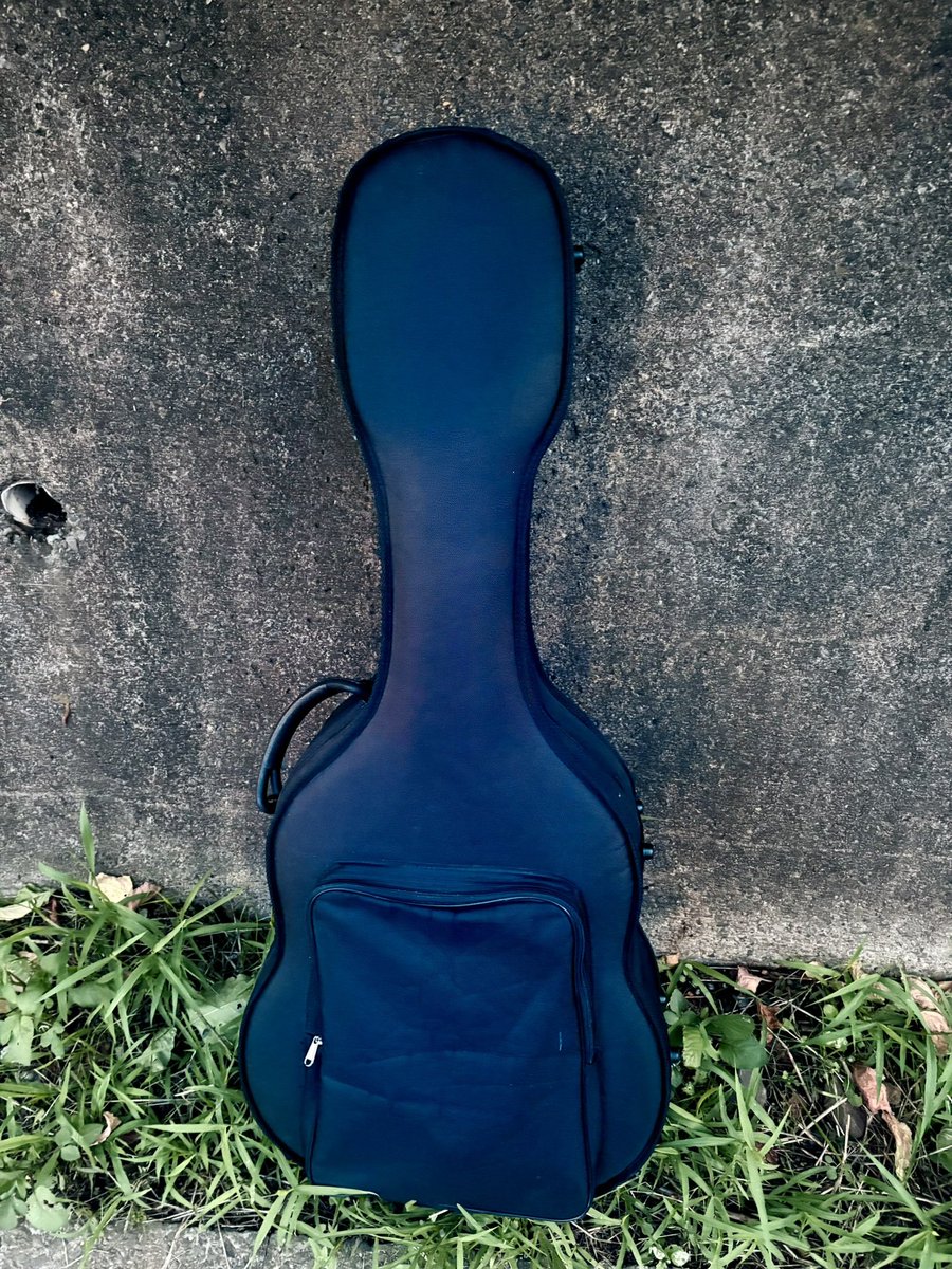 himetsuki0704's tweet photo. 今日はクラシックギターのレッスンだったよ😘😘😘

今弾いてるCarulli(カルリー)作曲のEsercizio(エチュード=練習曲)、色々アドバイスいただけたよ🥰🥰🥰

そして新たに課題曲をいただいたよ😊😊😊
Cano作曲のEstudio
のどかなヨーロッパの農村とかが浮かんでくる感じの良い曲だよ🥰🥰🥰

こっちも頑張って練習します😘😘😘