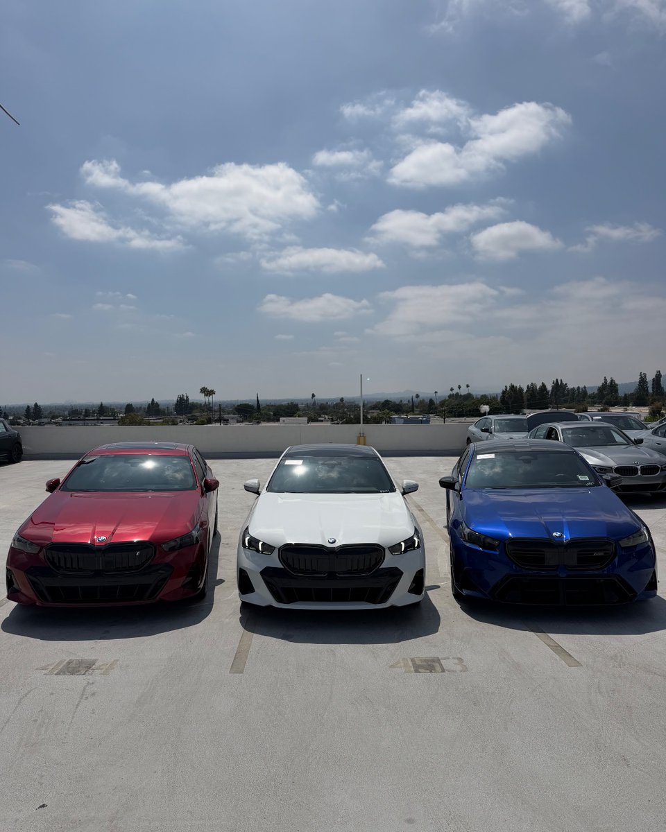 Monrovia_BMW's tweet photo. Stars, stripes, and ultimate driving machines 🇺🇸 BMW of Monrovia is ready for the 4th.

https://t.co/K1zMIa7OrH https://t.co/5ylefnpy7U