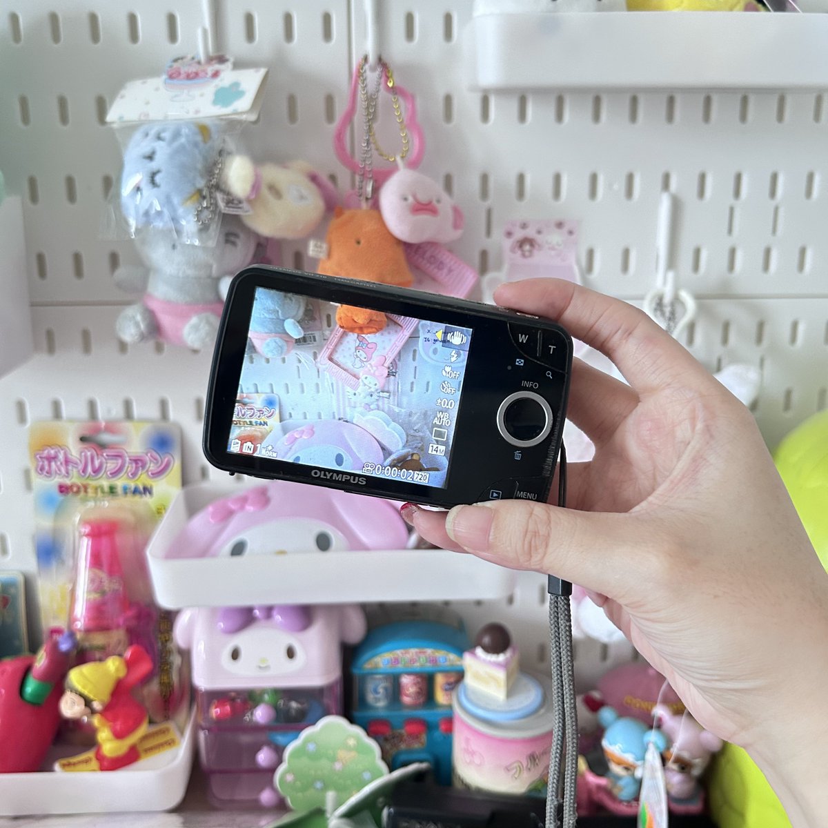 _ggoodgirll_'s tweet photo. Olympus vh210 (rare) แฟลชได้ ซูมได้  🤎แฟลชฉ่ามม
ตำหนิ🎱 มีรอยตามบอดี้และจอน้าไม่ส่งผลกับรูป
สิ่งที่ได้รับ🍒 กล้อง แบต
🐇1990 รวมส่ง #กล้องดิจิตอลมือสอง  #กล้องดิจิตอลเก่า  #กล้องดิจิตอล https://t.co/vuBtXx0kfR