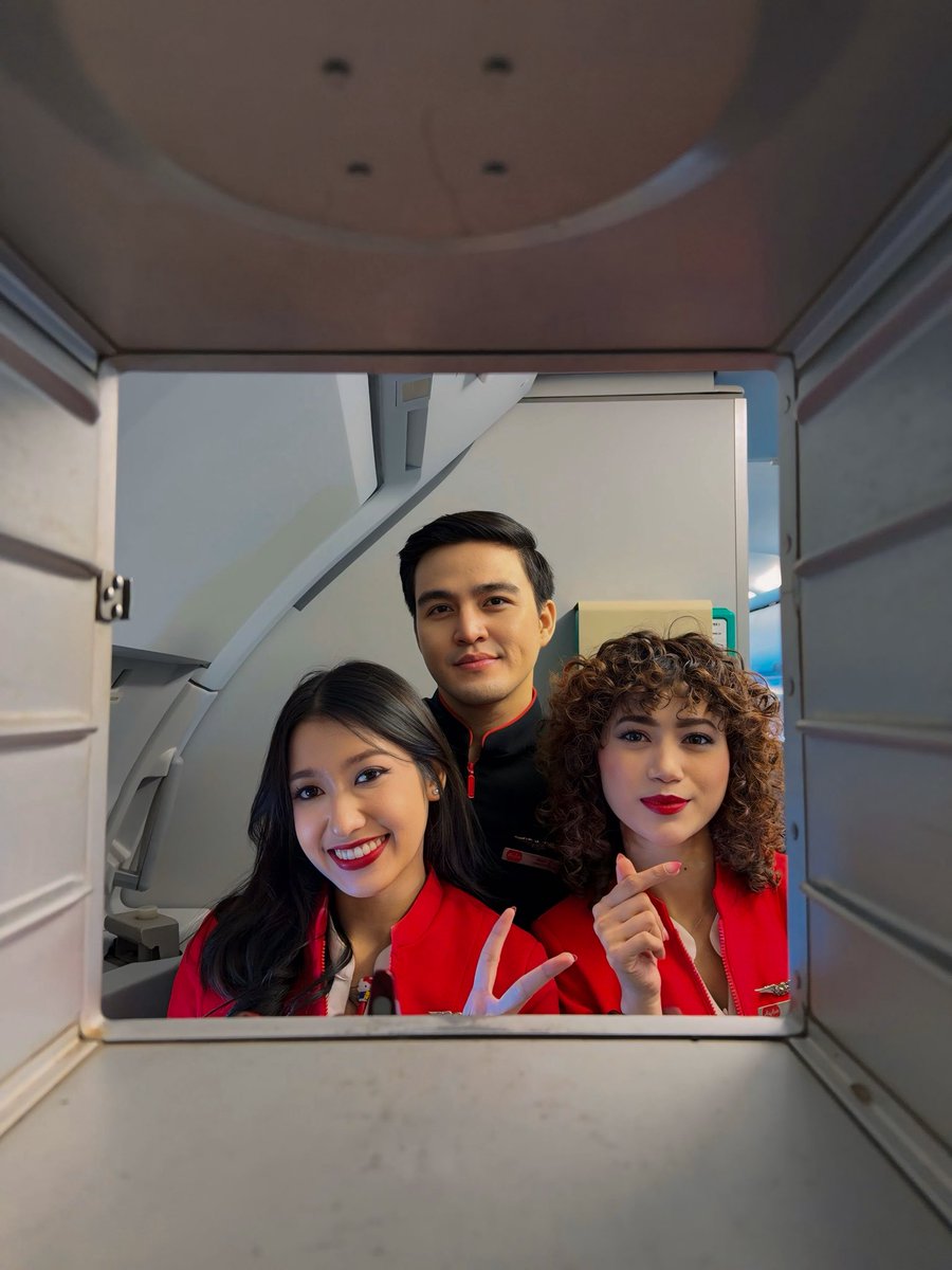rickyshandys's tweet photo. #cabincrew #rickyshandys https://t.co/muw6fVlFKf