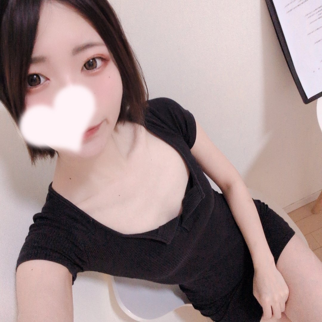 BiSHu_rika_1's tweet photo. 退勤してます🐈‍⬛🖤
リクエストありがとうございました✨

6月滑り込みありがとう〜！！
気になってたお話スッキリできて良かったです😂ホントに波乱万丈人生でしょ私😂💕お仕事の関係のお話も楽しかった〜💭ご縁がありますよーに✨またお会い出来るの楽しみにしてます🫶 https://t.co/WQ9hQaz7pp