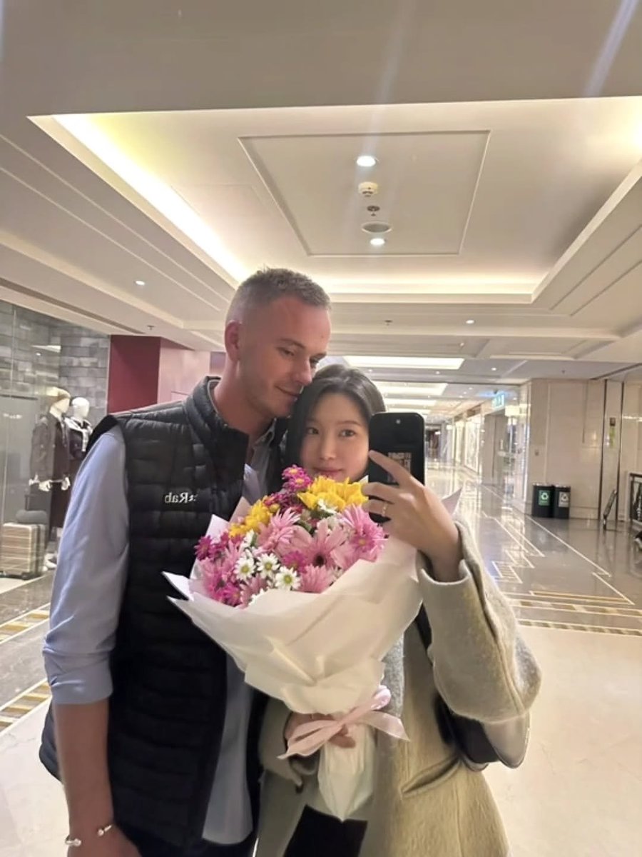wmaf_couples's tweet photo. WMAF couple # 809 - British ๐ฌ๐ง and South Korean ๐ฐ๐ท
#wmaf #whitemaleasianfemale #interracial #interracialcouple #internationalcouple #afwm #wmaw #internationallove #whiteguysasiangirls #whiteguy #asiangirl #asiangirlwhiteguy #british #britishguy #korean #koreangirl #๊ตญ์ ์ปคํ #fyp https://t.co/zk65PAL24p
