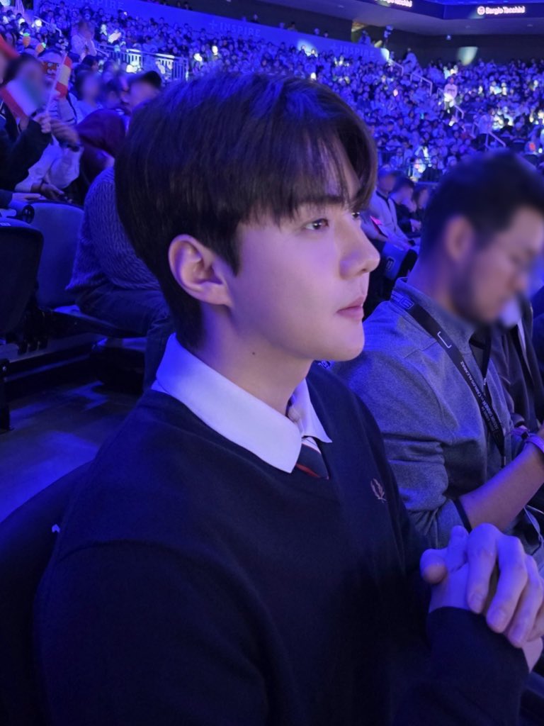 kimleeplay's tweet photo. เจอตาแป๋วขนาดนี่ ถ้าพี่เปนชายแท้พี่ก็หวั่นไหวครับ อยากเปนเก https://t.co/DQBaoc0QkS