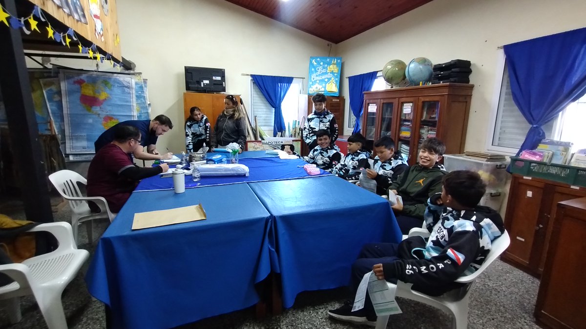 se_muni's tweet photo. Se llevó adelante una jornada de control de salud integral y atención odontológica para estudiantes de la Escuela n° 78 "Malvinas Argentinas", promoviendo el cuidado de la salud y la prevención desde el ámbito escolar. https://t.co/zG43sJHior