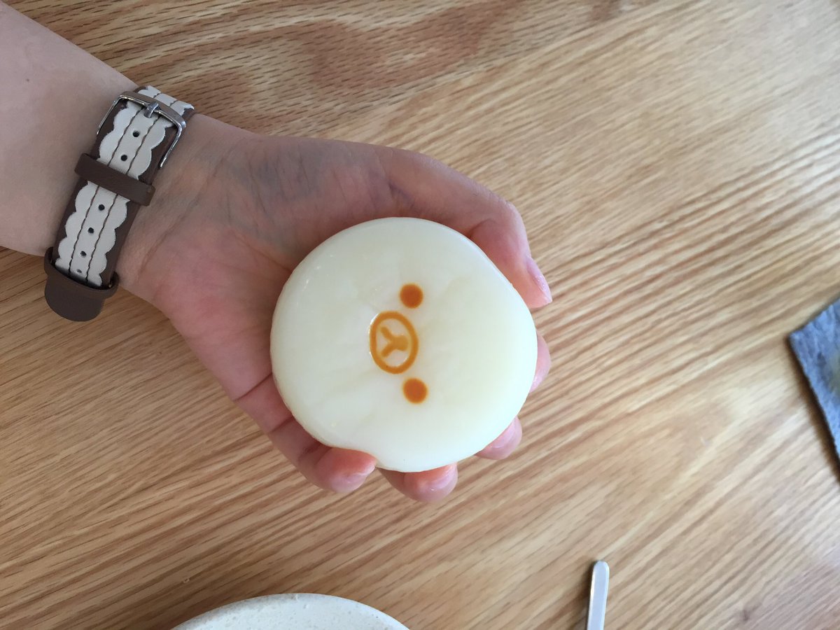 iroveday's tweet photo. 보문 참 좋다
분위기 좋은데 디저트까지 맛있는 카페는 늘 우리동네로 어떻게든 훔쳐오고 싶음 .. https://t.co/x1GMvv5eaM