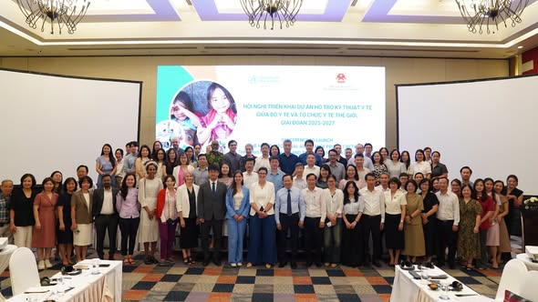 WHOVietnam's tweet photo. Today, the Ministry of Health and @WHO in #VietNam launched a joint work programme at a ceremony in Ha Noi, alongside Vice-Minister of Health, Mr Le Duc Luan.
Our collaboration is focused on the big public health challenges that will shape Viet Nam’s health for decades to come, including:
🔹 Strengthening grassroots health care
🔹 Earlier disease detection and stronger prevention
🔹 Enhancing digital technology in health
🔹 Security against new and resurging diseases, and other health security threats
🔹 Mitigating climate and environmental risks such as air pollution, and ensuring the health system is more resilient to climate threats.
At the ceremony, WHO Representative Dr @angepratt commended the country’s strong national leadership – including from Minister of Health Madame Dao Hong Lan – as well as technical excellence and sustained investment. Together, these factors have helped Viet Nam achieve remarkable progress in health recently.
And she pledged WHO’s ongoing support, together with partners.
“Every day, I am mindful of the enormous privilege it is for WHO to accompany Viet Nam on its health reform journey. You can count on us to continue to work alongside you, to deliver stronger health outcomes and lasting impact for the people of Viet Nam.”
#HealthForAll