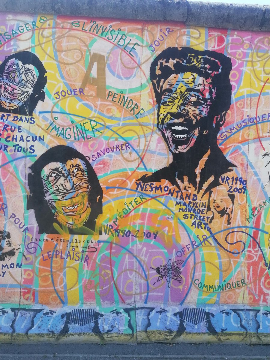 LMarialond's tweet photo. East Side Gallery 💙🤍🖤💛💗 #berlinwall https://t.co/31LtfZuu7u