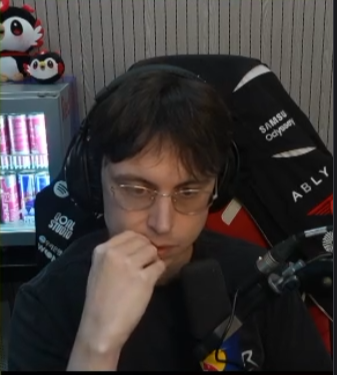 Albert_Tzy's tweet photo. @Caedrel was doing a Löw classic???? LO https://t.co/HuKUVEofKu