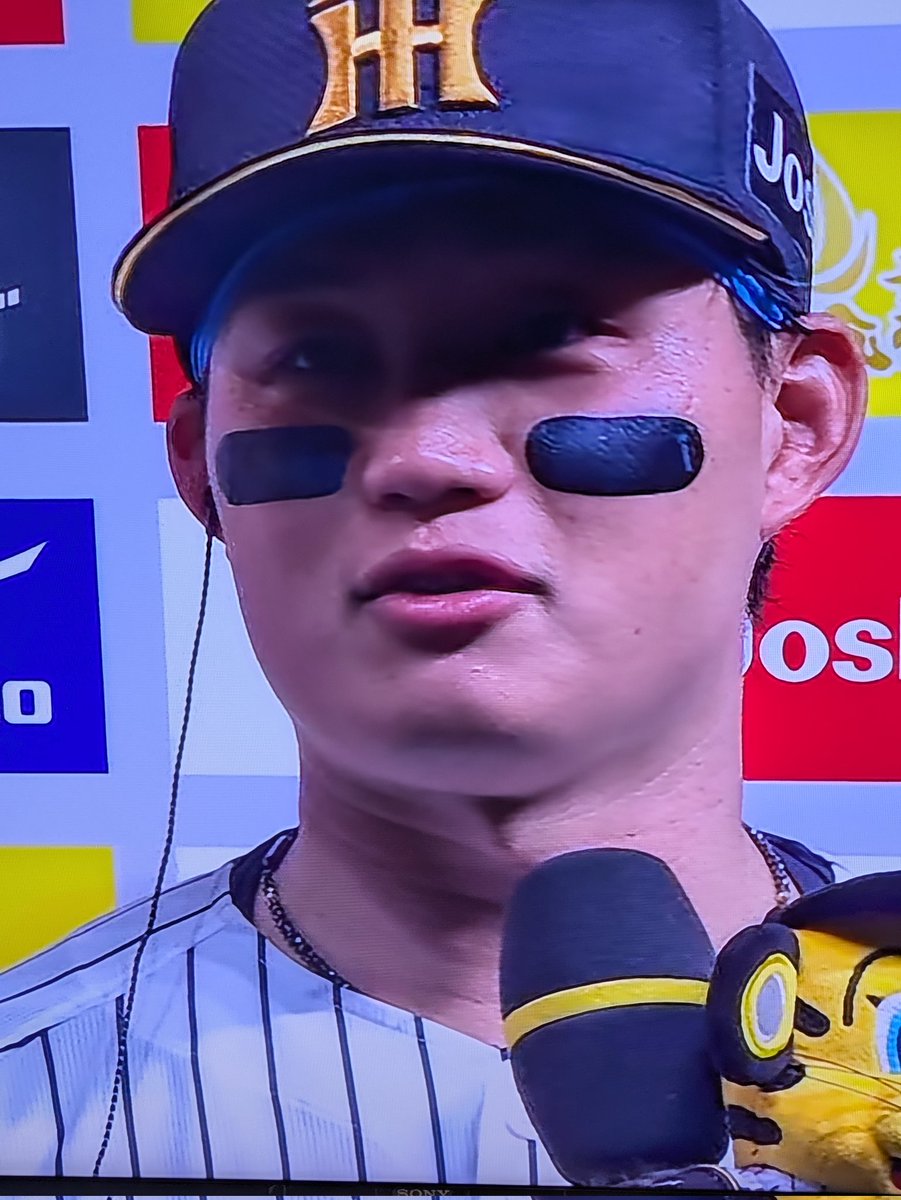 lalaapollo's tweet photo. お立ち台🎊🐯🦸‍♂️
#タイガース #ヒーロー #森下翔太さん https://t.co/6U1gvGzJ0U