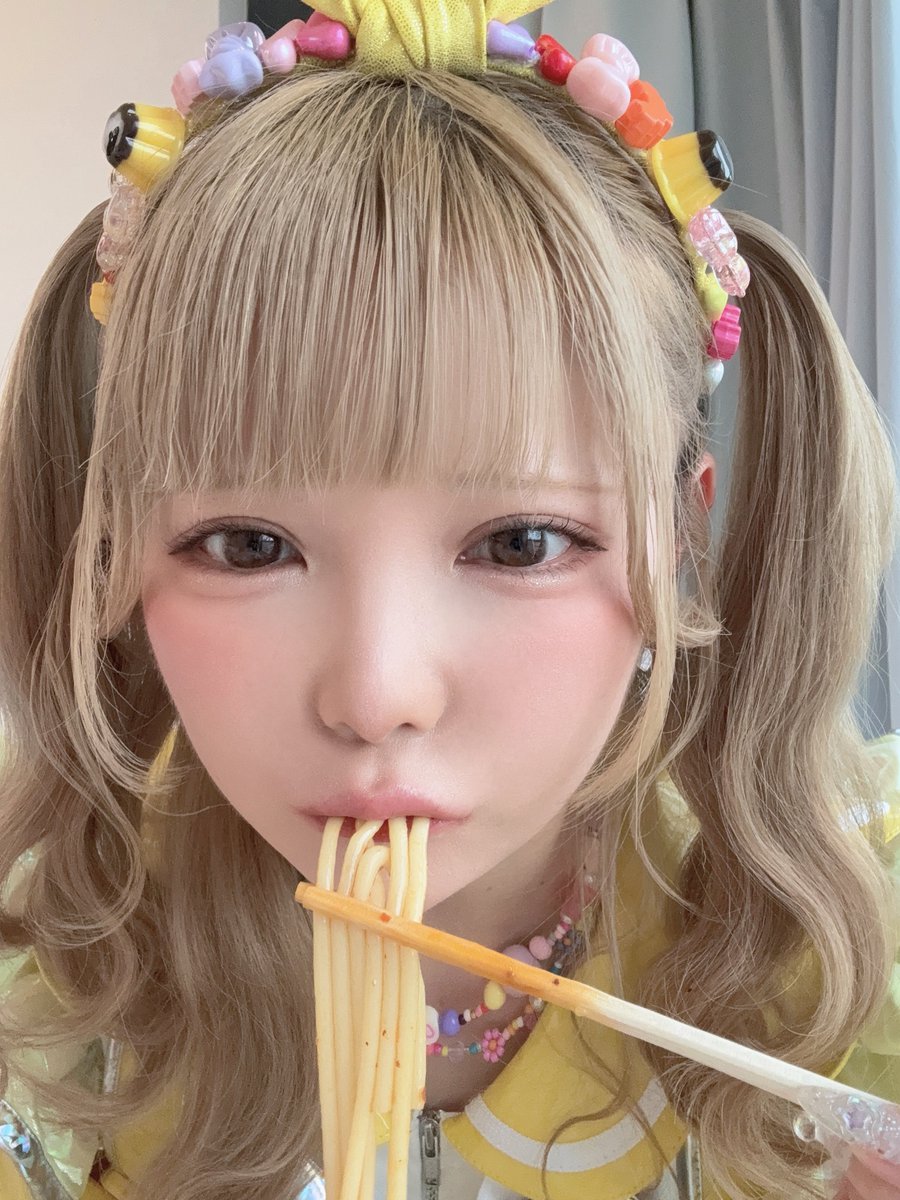 NANIMONO_purin's tweet photo. ちゅるちゅる https://t.co/WmYOCqESKV