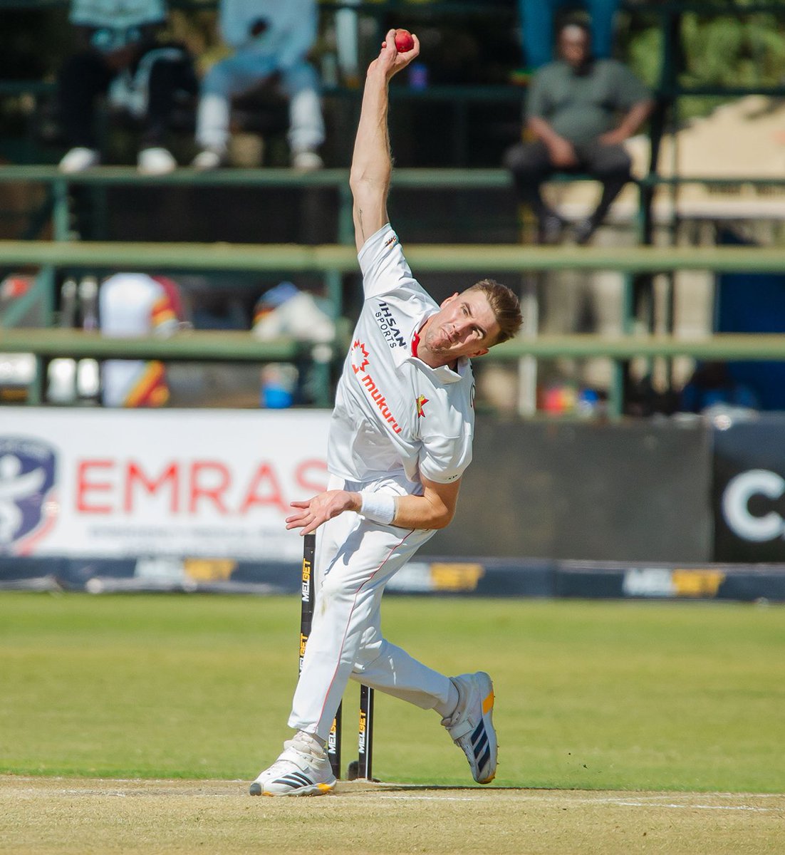 TrueeeCricketer's tweet photo. THE HARARE HORROR 💀 show for 🇧🇩

Zimbabwe beat Bangladesh by an innings and 85 runs in the one-off Test, recording their biggest victory by margin of innings.
Congratulations @ZimCricketv

#ZIMvBAN #Zimbabwe #Bangladesh https://t.co/AiOdUjCMaj