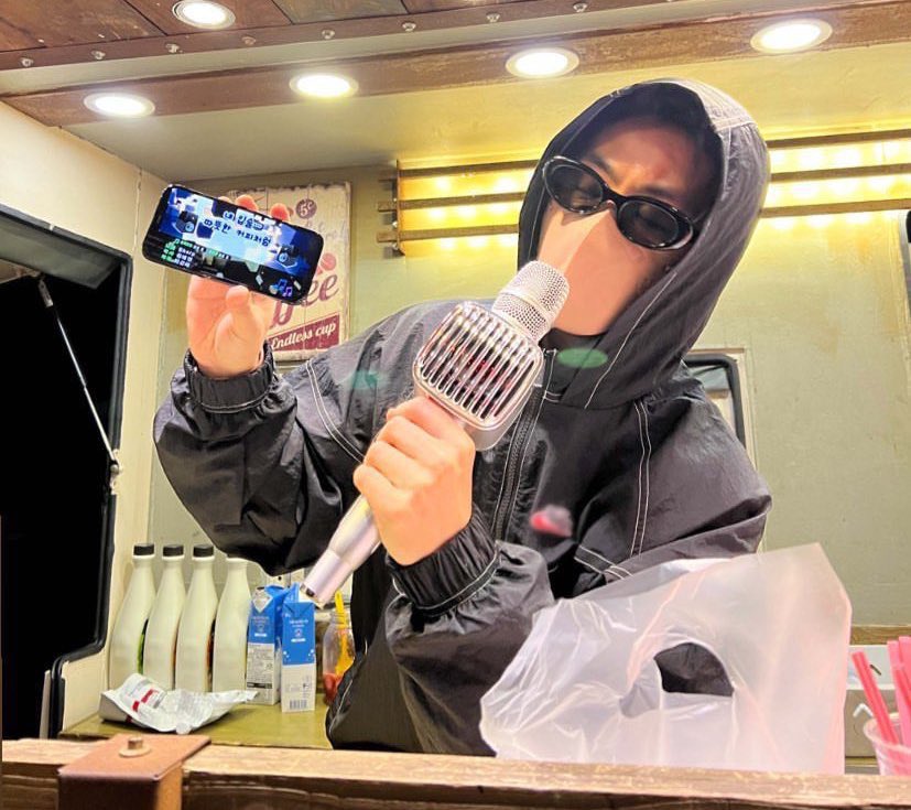 kyo0eee's tweet photo. 진짜 커피차 간식차 보내줄맛 날듯 https://t.co/RnJ1MJMp4A