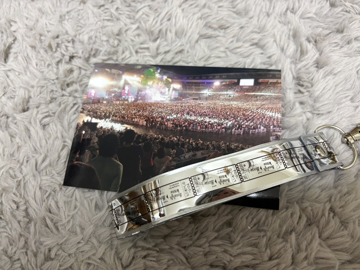 yussansno's tweet photo. 今日も仕事終わりに無いだろうなと
思いながら探してたらあった！！
1回で1番欲しかったtwilight cityが
出てくれた！セカオワで初めて行った
ライブで大事な思い出が沢山あるライブだから無茶苦茶嬉しい☺️ https://t.co/hWWYKbULlF