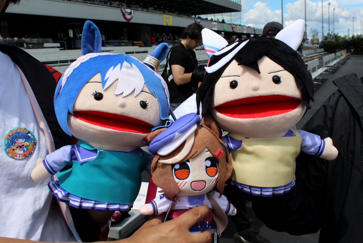 TracenNW's tweet photo. Thank you to everyone who joined us at the event! 🎉

The day was an overwhelming success, and we had an incredible time at the track! We're thrilled we could introduce the fun and excitement of real life horse racing to so many Umamusume fans across the Pacific Northwest.

A special shoutout to @EmeraldDowns for featuring the crowd favorite corgi races! Unique attractions like these are just one of the many things that make Emerald Downs such a memorable place to visit.

More photos of the event, and videos of the corgi races can be found in the replies below! 📸

And a huge thank you to @passwurdpls for capturing these umazing moments!