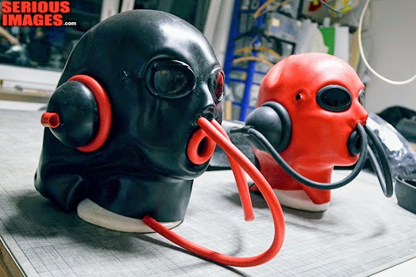SeriousBondage's tweet photo. Fetish rubber from https://t.co/ecGDAuROdm. Check it out. https://t.co/B219dLZKOb