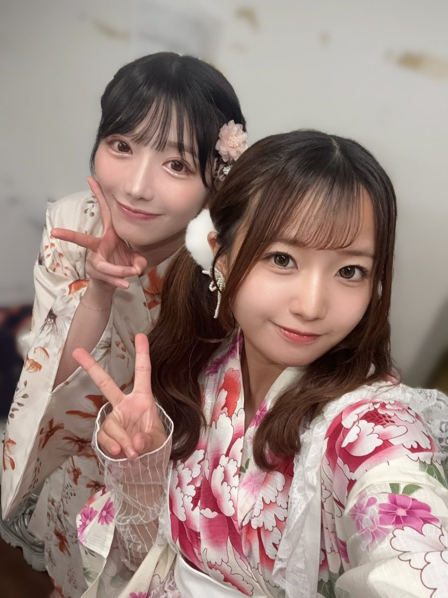 kogaya_kaede's tweet photo. #MISHIMALIVE
みなさんとのお写真！！！🌻✨ https://t.co/Xy1Y6nujqx