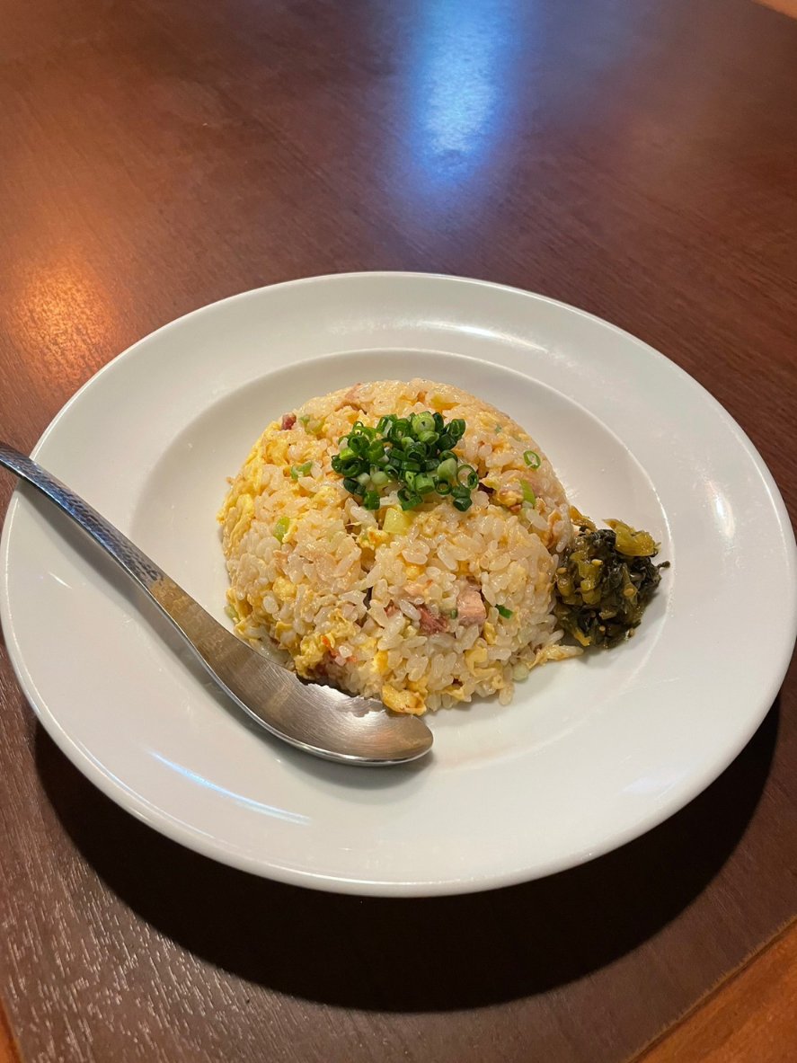 shimokitapiapia's tweet photo. ギョーザと唐揚げとチャーハン

それとラムネでどうだ！ https://t.co/YrQ1F8nsd1