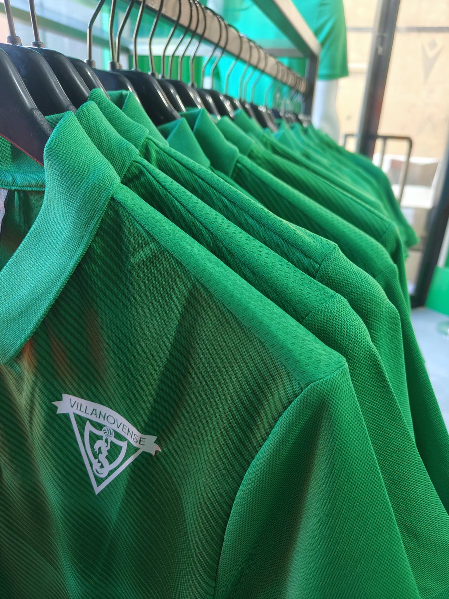 cfvillanovense's tweet photo. Mañana abriremos nuestra tienda oficial totalmente renovada 😍

La inauguración está prevista para el 16 de julio, dónde aprovecharemos para presentar la nueva equipación.

Desde mañana podéis pasar a renovar vuestro abono y ser los primeros en adquirir todas las novedades... https://t.co/JOeJDTtE34