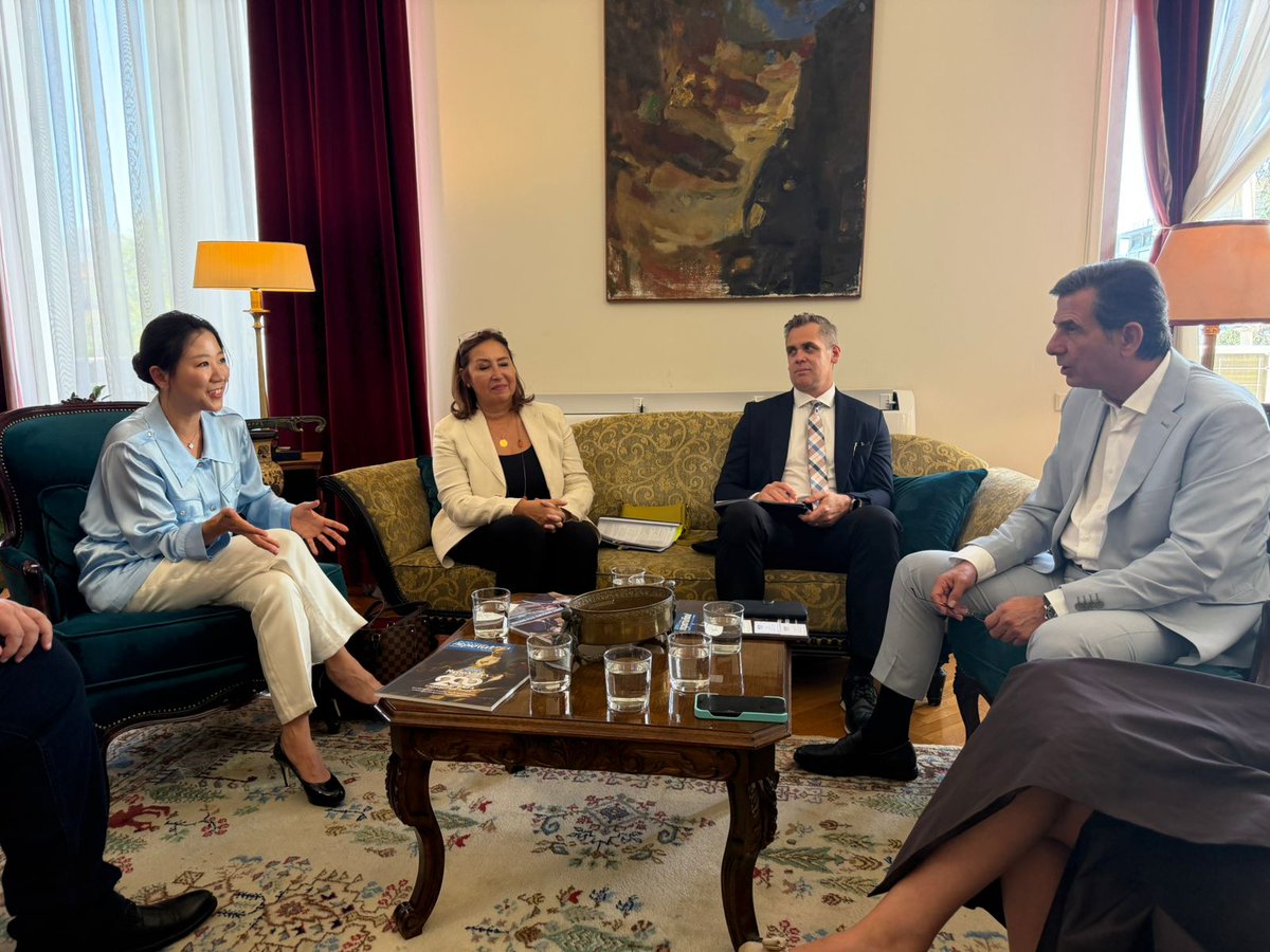 LeeSungAh_'s tweet photo. Pleased to meet Deputy Minister Dr. Konstantinos Gkioulekas in Thessaloniki. 

We discussed migration governance, regional cooperation and the evolving landscape in the Eastern Mediterranean. IOM remains committed to practical, effective migration management. https://t.co/sqjipWI67c