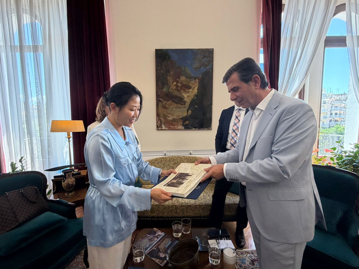 LeeSungAh_'s tweet photo. Pleased to meet Deputy Minister Dr. Konstantinos Gkioulekas in Thessaloniki. 

We discussed migration governance, regional cooperation and the evolving landscape in the Eastern Mediterranean. IOM remains committed to practical, effective migration management. https://t.co/sqjipWI67c