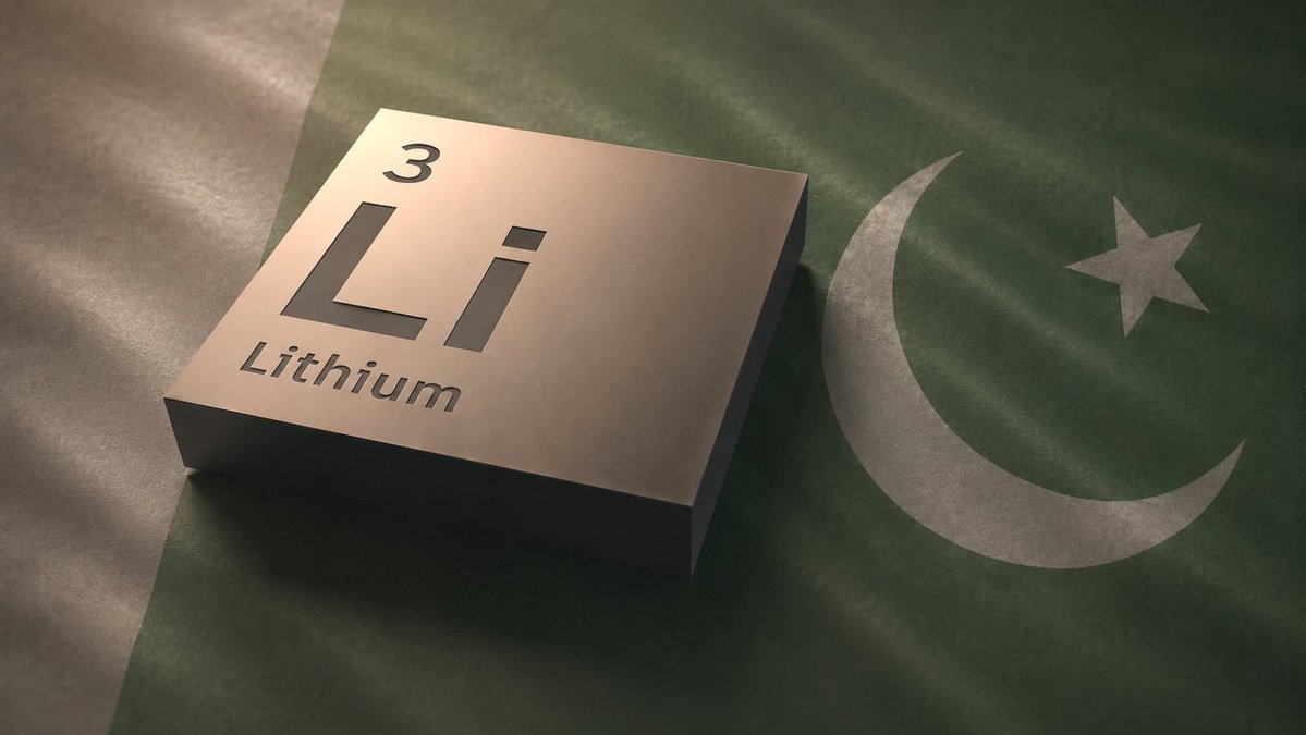 CPEC_UPDATE's tweet photo. 📈 🇵🇰🇨🇳 Pakistan and China have signed a deal to build a lithium-ion battery plant in Karachi's Korangi Industrial Area. Initial output will be around 2,000 batteries per month. Production is expected to begin in the next two to three months. https://t.co/Mq5ZutI6Ny
