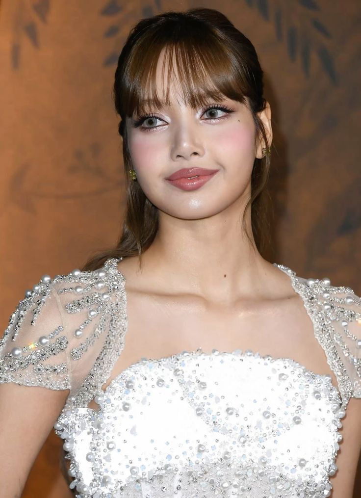 BLACKPINKSCRAVE's tweet photo. LISA has now surpassed 15.6M followers on Spotify.
She extends her record as the most followed female K-pop soloist. https://t.co/e8NICQ062f