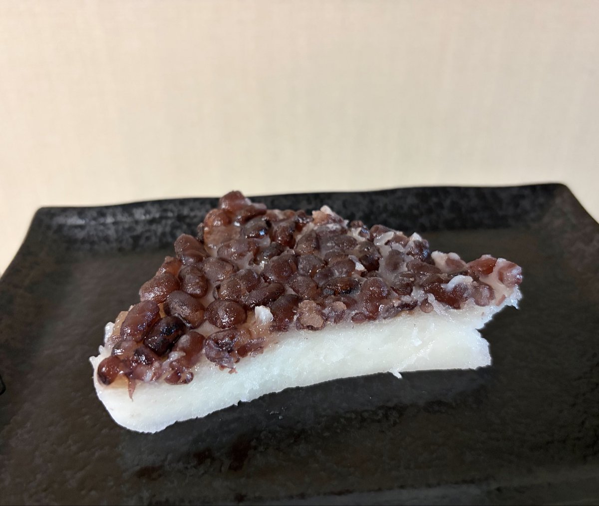 gngs_zzz's tweet photo. かえでさんの動画を見て水無月を作ったよ〜
京都で食べた懐かしい味を思い出す〜！

https://t.co/FgWkwpARWD https://t.co/vzPUAoBpQv