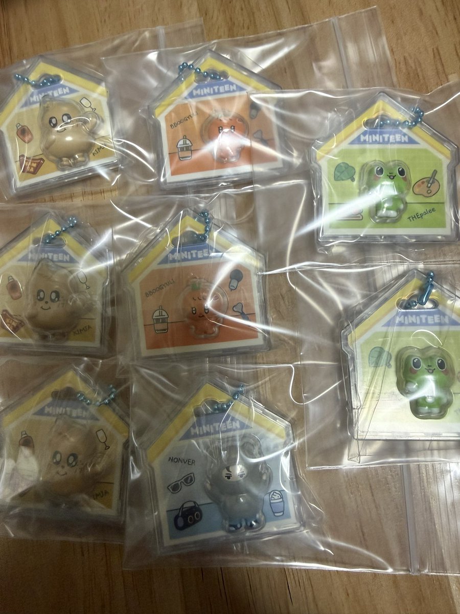 yuno_eriko's tweet photo. MINITEEN パッケージチャーム  グミ  【交換希望】

【譲】 ミンギュ   クプス   ウジなど
          その他は画像参照
          
【求】 ホシ     ジョンハン

❌郵送❌(※取引歴あるフォロワさん以外は郵送不可です！返信しないでください)

※堺東にて手渡し交換
★まとめ対応の方優先します https://t.co/ePSYB3wW7t