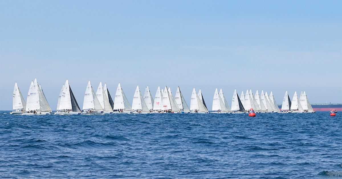 Palibex's tweet photo. Un intenso mes de competición que deja un balance muy positivo para el PBX Sailing Team. El equipo fue séptimo en el Campeonato de Europa de J80 y noveno en el Campeonato de España.

https://t.co/uYiw4NGtjM

#PBXSailing Team https://t.co/xxz1rSzvGh