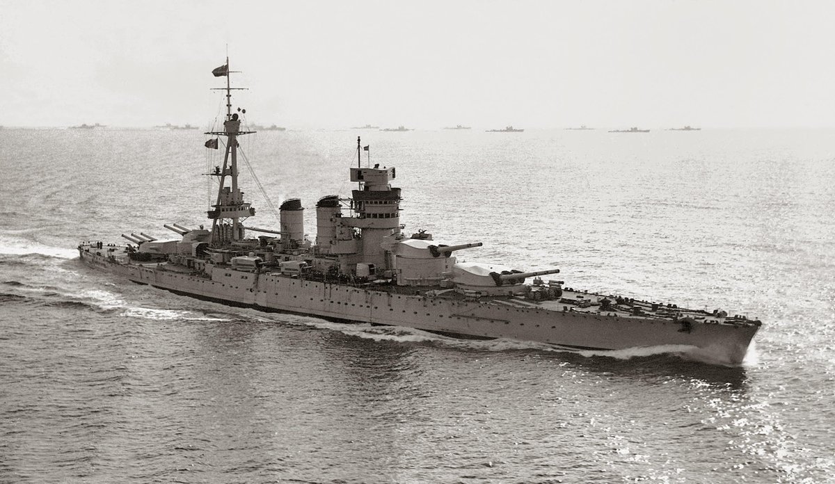 HiddenHistoryYT's tweet photo. Italian battleship Conte di Cavour https://t.co/VUpmHLa4mY