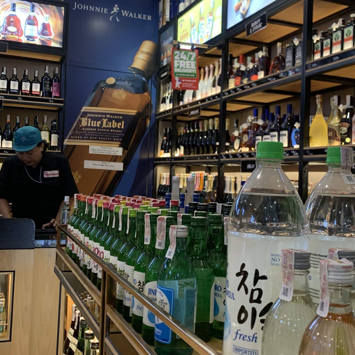 miudnight's tweet photo. does buying alcohol count as an end-of-the-month necessity? https://t.co/1e2B9y7ytX