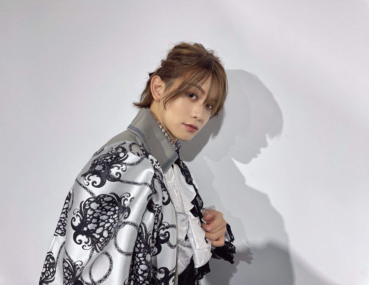 Ryuuukiyama's tweet photo. 王ステの撮影行ってきました。
何役かはお楽しみに。王ステ出演4作目も世界観をしっかりお届けできる様に努めます。
#黒の王2026
#王ステ https://t.co/sj8qLVs14Q