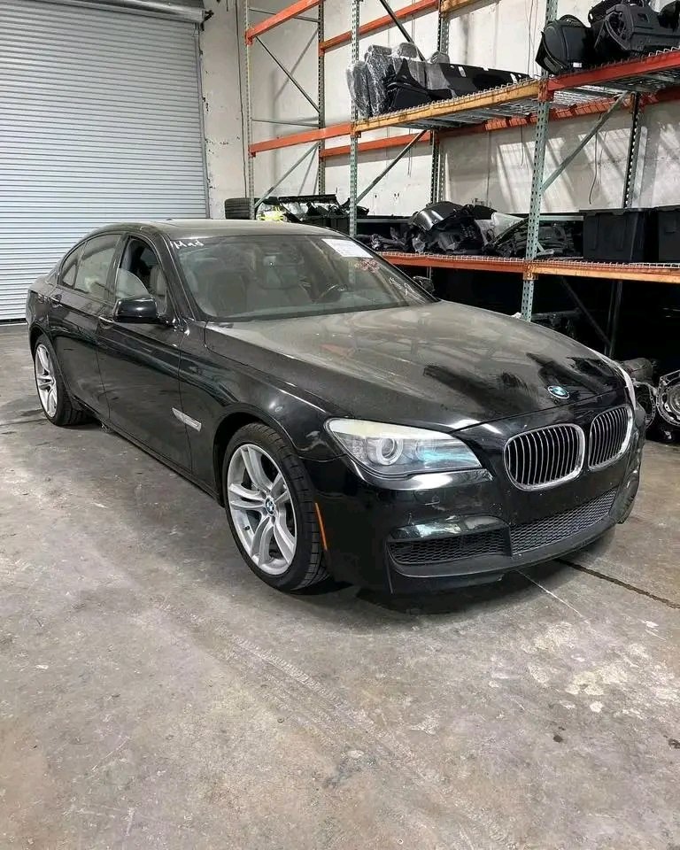 MaxLaurent77's tweet photo. Pièces BMW 750i F01 disponibles 🔥

💶 Pare-chocs avant : 400 €
💶 Pare-chocs arrière : 350 €
💶 Jantes : 1 000 €
💶 Boîte de vitesses : 800 €
💶 Phares : 250 € / unité
💶 Support de radiateur : 500 €
💬 Telegram : https://t.co/mBH8RMtwKC

#BMW #750i #PiecesBMW  #France https://t.co/LWD7hGjPxs