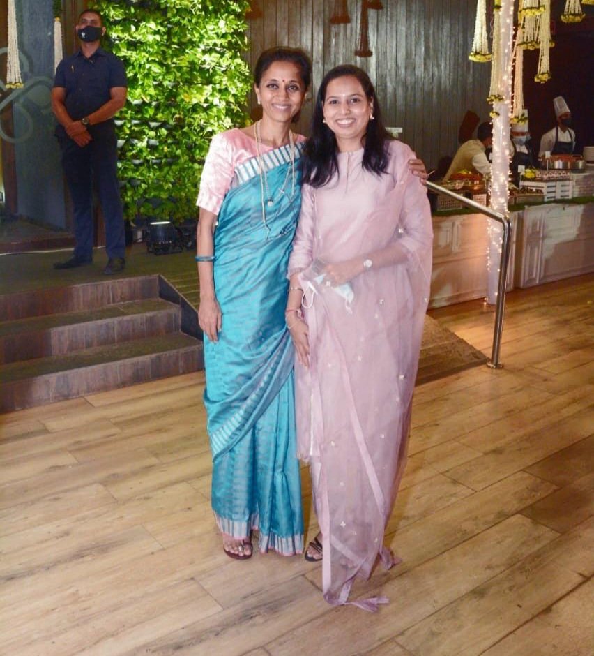 iAditiTatkare's tweet photo. बारामती लोकसभा मतदारसंघाच्या खासदार श्रीमती सुप्रियाताई सुळे यांना वाढदिवसाच्या मनःपूर्वक शुभेच्छा ! 

आपणांस उत्तम आरोग्य व दीर्घायुष्य लाभो याच सदिच्छा!

@supriya_sule https://t.co/ssrK0fr9Y7