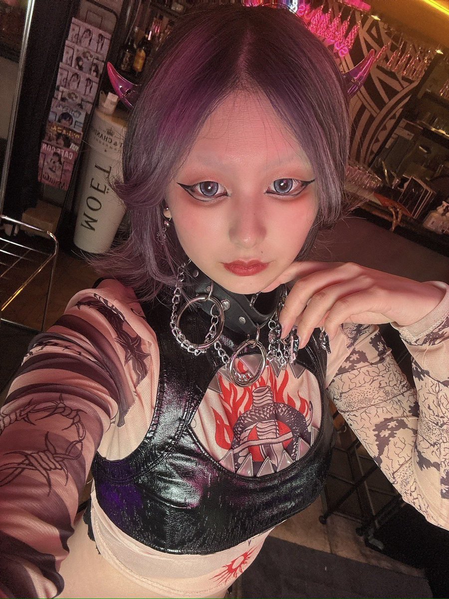 SA_shinjuku's tweet photo. サキュバスシーシャABYSS

◻️本日17:00-5:00営業🍒
◻️ご新規様4000円/1h飲み放題🥂

#サキュバスシーシャ　#歌舞伎町　#コンカフェ

6/30（火）のサキュバス😈

17-
💟えれな@elena_abyss
💟りこ@Riko_Abyss
💟りか@rika_Abyss
💟えみる@Emiru_Abyss

19-
💟うか@uka__abyss

19.5-
💟いばら@Ibara_abyss

23ｰ
☪️いちごみるく@ichigo_abyss_86
☪️らいと@kira_abyss
☪️くれあ@claire_abyss
☪️かねしろ@Kanesiro_abyss