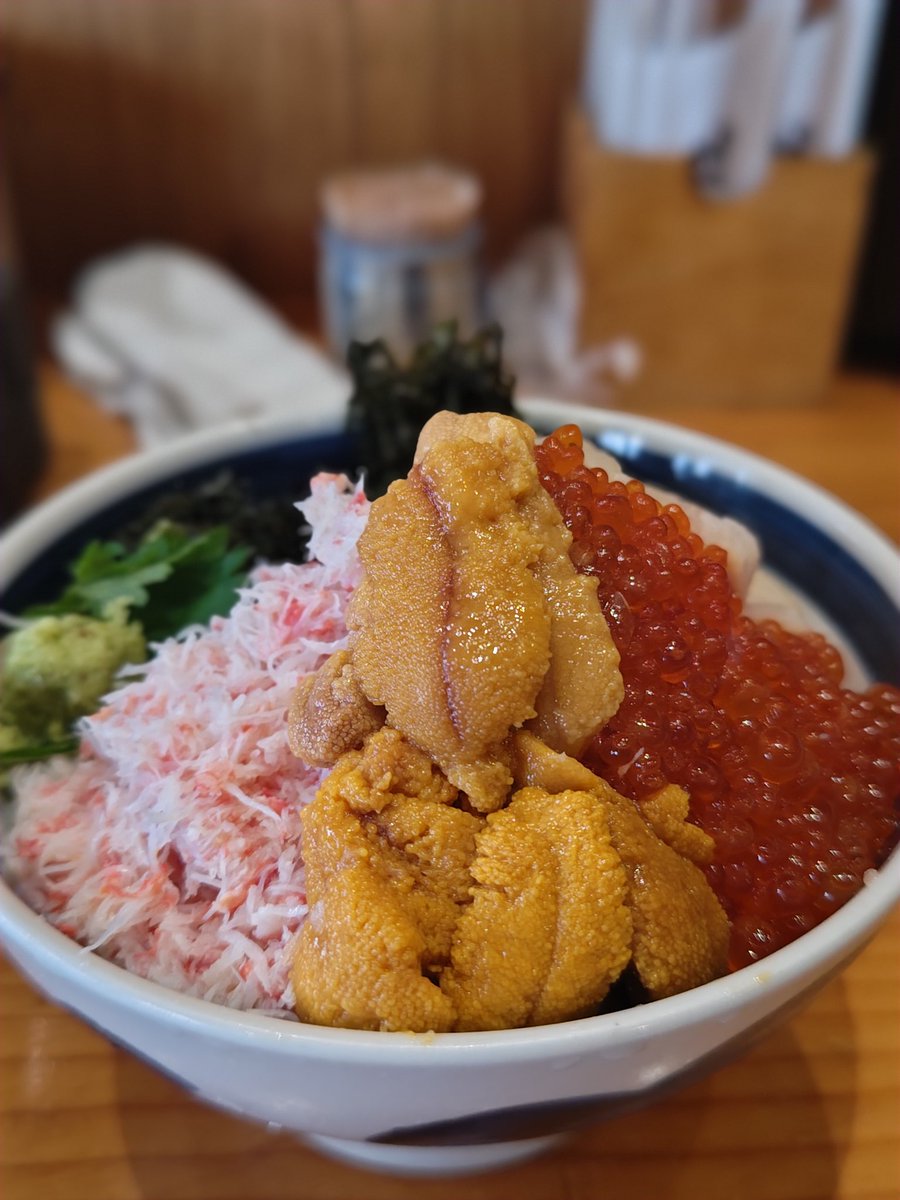 HeatBule's tweet photo. 長尾峠〜箱根スカイライン〜芦ノ湖スカイラインしばいて来ました😁
今日も富士山は見えません
日頃の行いを見つめ直さないと…心に誓いました😑
海鮮丼は美味しかった👍
＃CB1000
＃ホーネット
＃箱根スカイライン
＃芦ノ湖スカイライン
＃五鉄 https://t.co/e9ICCUwKbn