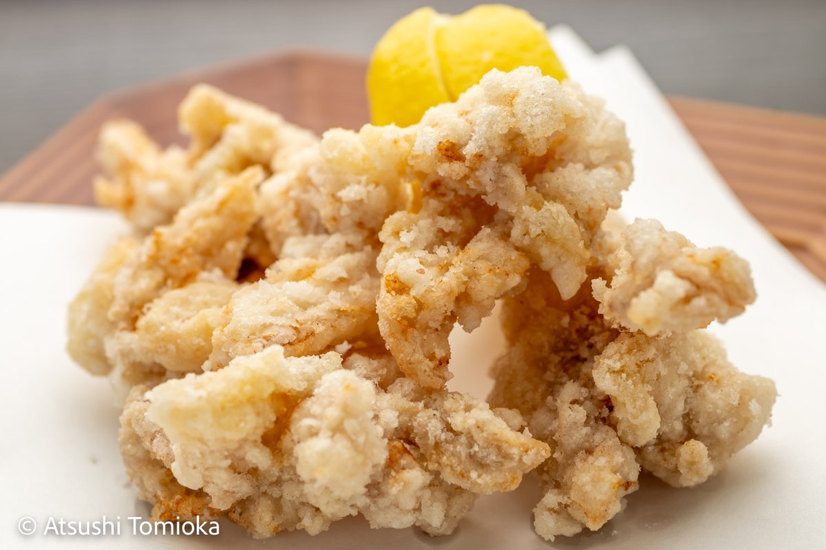 FoodPhotoTomi's tweet photo. 兵庫県加古川市の『やきとりえぇトコ鶏』
なぜか焼き鳥のイメージ写真を撮っていない？
＃焼き鳥　＃居酒屋　＃料理写真 https://t.co/l7uc25LnF0
