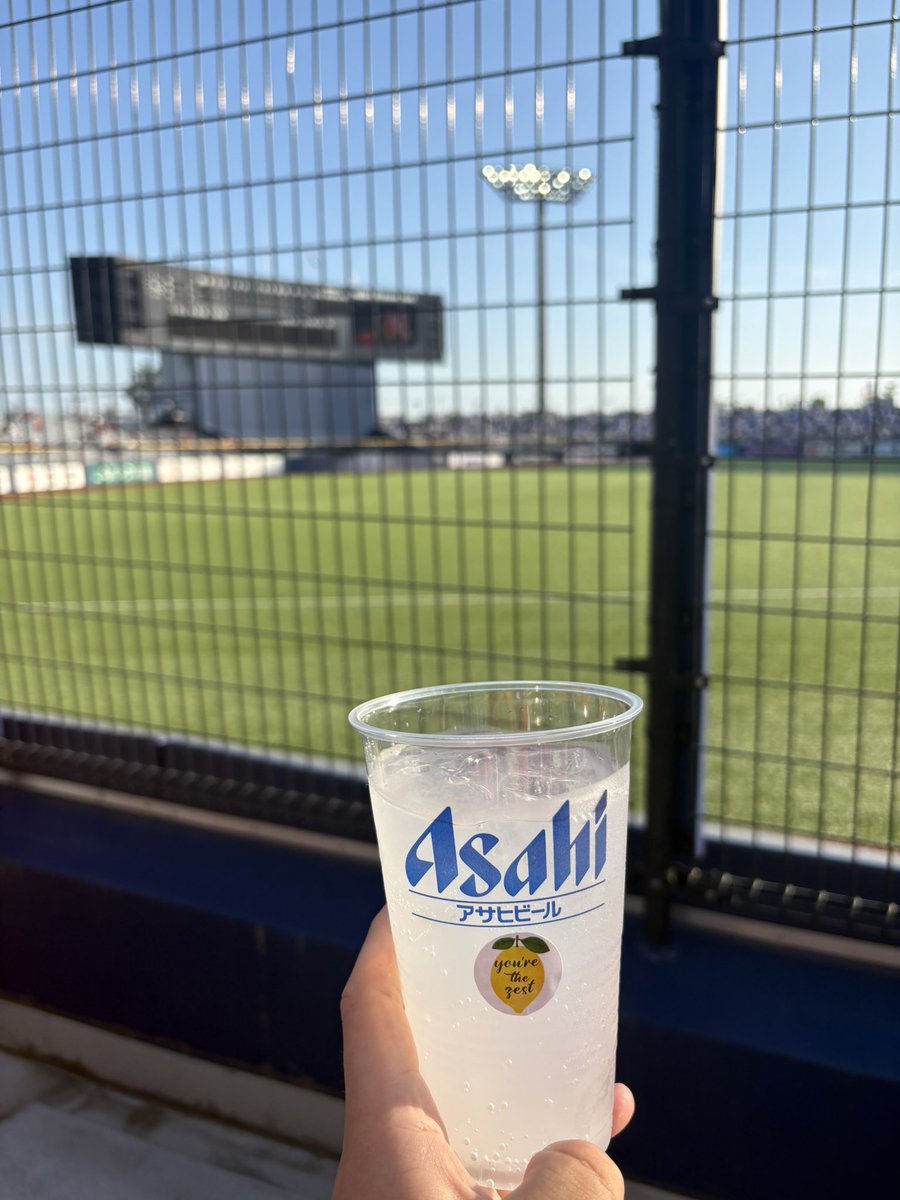 kasu_0714's tweet photo. 3塁最前列

ベルーナも1番前だったからまた網網してる

2試合連続刑務所からの観戦みたいになってんだけど https://t.co/GWCIU5KGLn