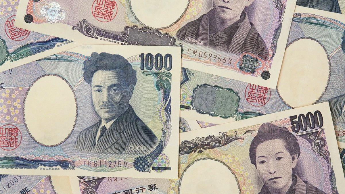 kaoringo915's tweet photo. 円相場、ついに1986年以来の安値更新しちゃったよ… 対ドルでこんなに弱くなるなんて…😅 https://t.co/frpNIwlELM