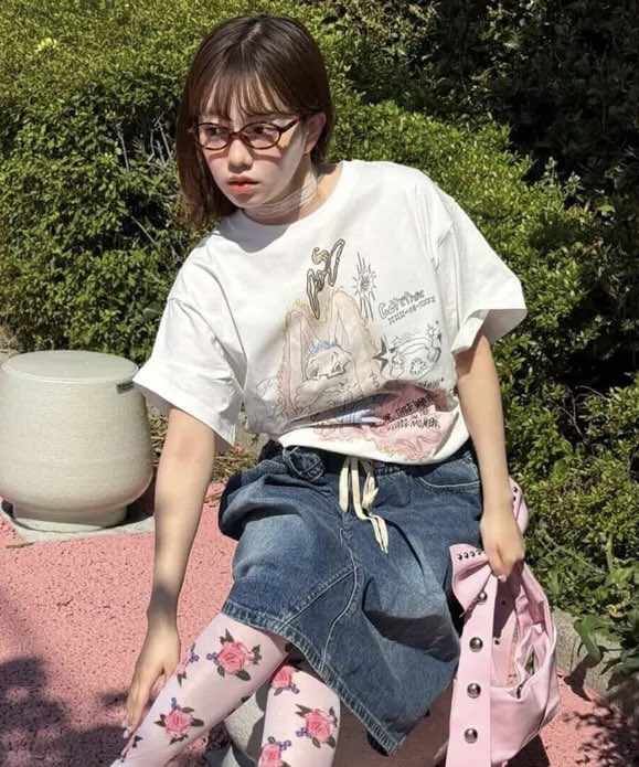 prevnseoul's tweet photo. ꒰ Pre ꒱ Typeservice ⊹*⟡ 🐰💗౨ৎ⋆
rabbit ruched top 2 colors
★ ลด 40% เหลือ 1190.- ส่งฟรี (มัดจำ 600.-)
🛩️ ส่งกลับแอร์ ♡ รับพรีจนกว่าคูปองจะหมดค่ะ
#typeservice #พรีเกาหลี #พรีออเดอร์เกาหลี https://t.co/tGNRbIr5EA