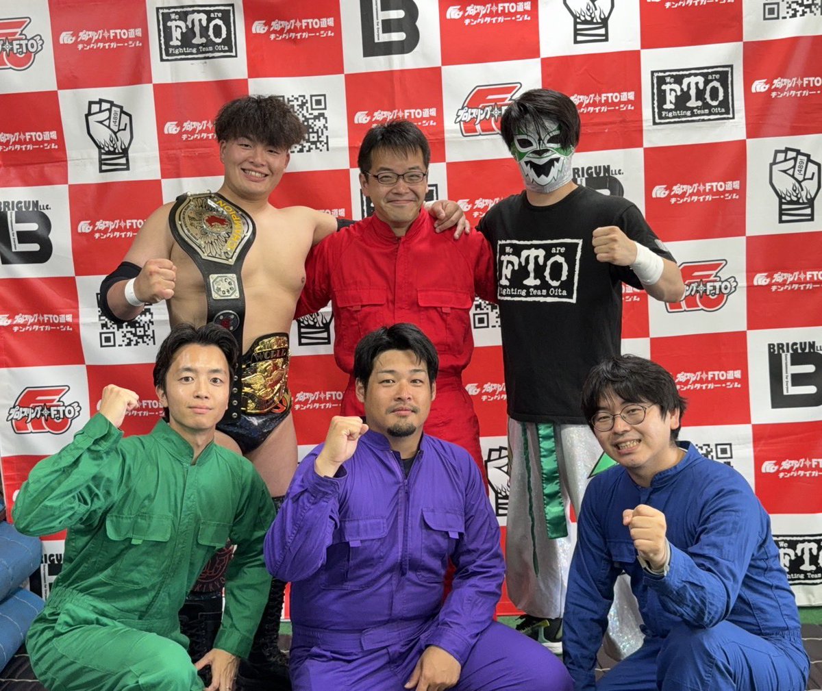 KyoyaOkazaki's tweet photo. 本日は #大分県 #宇佐市 公認の
インフルエンサー #USATV さんとの
コラボ動画撮影でした📹
コスチュームで撮影することが中々無く
緊張しまくりでしたが、
楽しい撮影であっという間でした😆
完成動画がめっちゃ楽しみ🙌
#プロレスリングFTO #岡崎恭也
#メジロ・キッド #大分 #大分市
#プロレス https://t.co/bOhokv8E2T