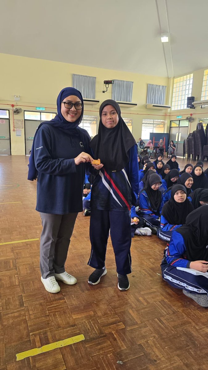 BruneiCERT's tweet photo. Students also participated in interactive quizzes that reinforced key cybersecurity messages in a fun and engaging way.  Thank you to SM Perdana Wazir for the invitation and warm hospitality. https://t.co/tHaib0CtIu