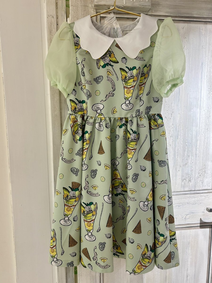 🌟再入荷情報🌟 】 大人気の 🍈メロンパフェ パフスリーブドレス