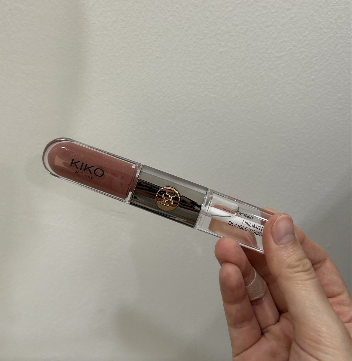 sellingtimeka's tweet photo. ส่งต่อ
- colorgram fruity glass tint milk สี 04 120฿ ปาดลอง 2 ครั้ง
- rom&amp;nd no.38 breeze fig 95% 120฿
- fwee gloss bare vanilla 70% 200฿ ปาดลอง 1 ครั้ง
- kiko milano lip สี 131 500฿ ปาดลอง 1 ครั้ง
(กล่องครบทุกอันค่ะ) https://t.co/CLeNHr2bUf