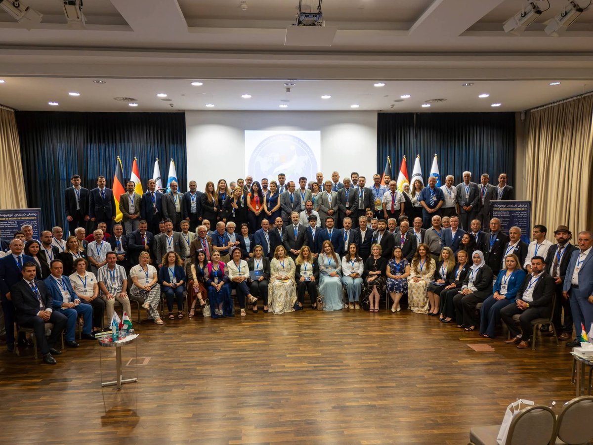 RberHebn1's tweet photo. Belê 
Vexwendname ji gelek kesên negirêdayî bi zimanê Kurdî re hatin 
Ev Konferasns tenê ji bo hevnasînê ye ji hinek kesan re ji ber ew bi serve partiyekê ne
Ne ji bo kesên ên bi rastî ji bo ziman dixebitin 
Em bihêvî ne xebat bi rengekî baştir bê birêvebirin. https://t.co/tCQpERz6us